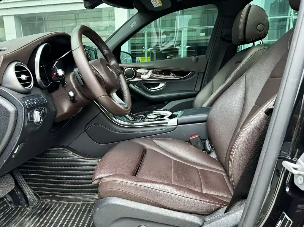Mercedes-Benz GLC — миниатюра 9