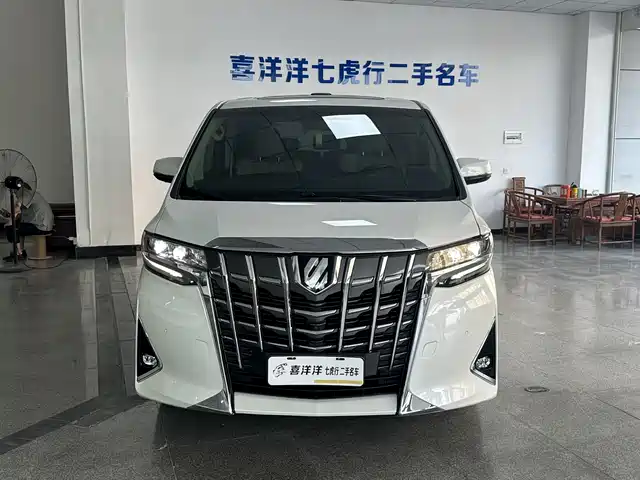 TOYOTA ELFA 2019