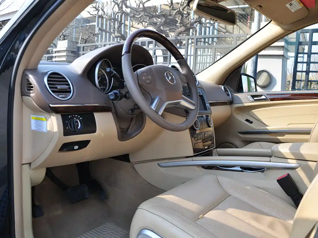 Mercedes-Benz GL 2010 GL 550 4MATIC
