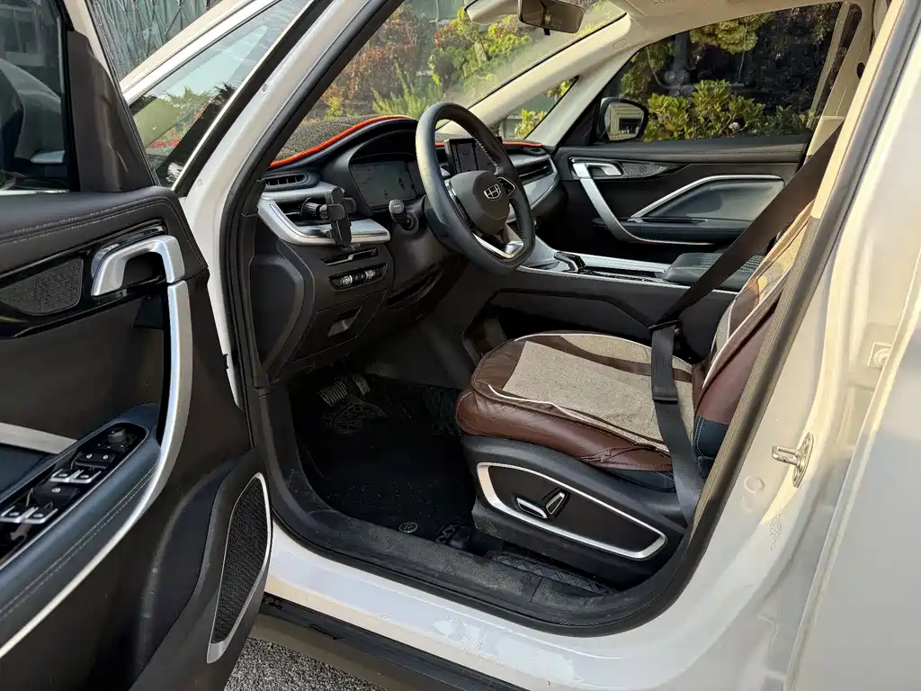 Geely Jia Ji — миниатюра 5