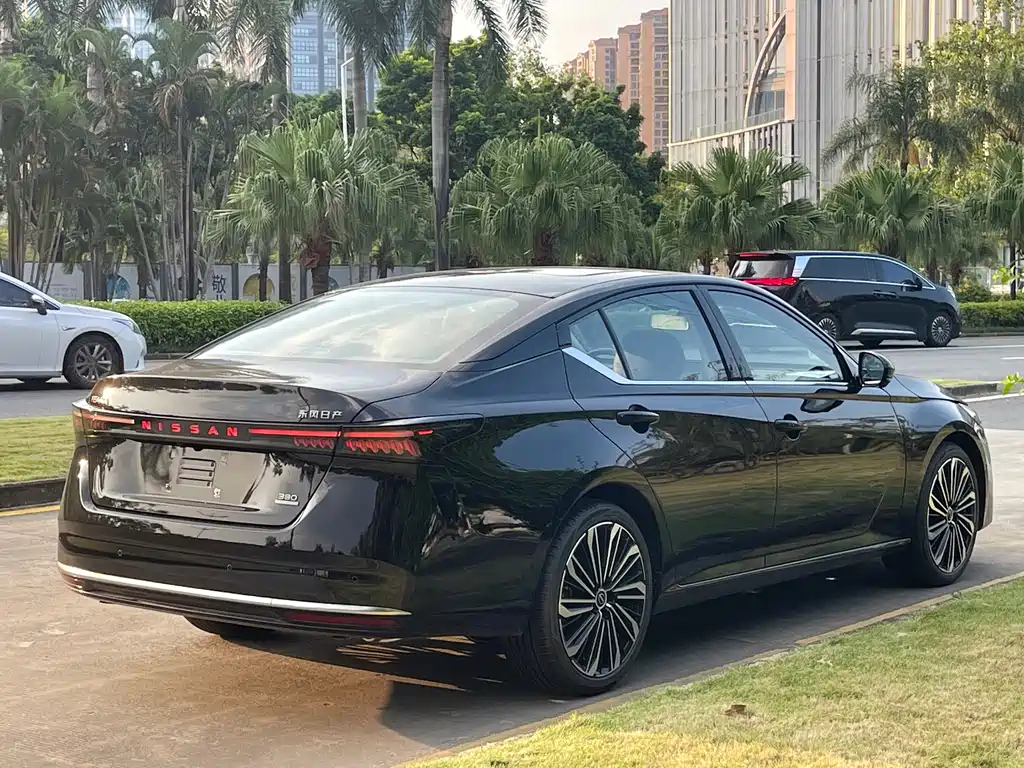 Nissan Teana — миниатюра 14