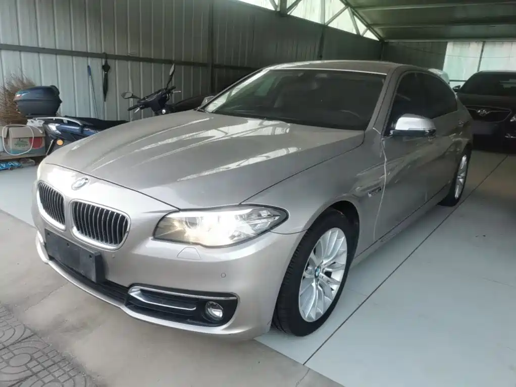 BMW 5 Series — миниатюра 2