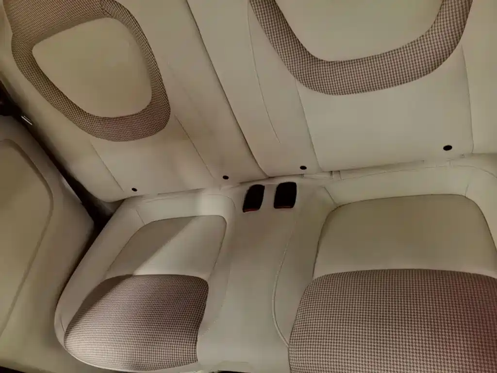 Wuling MINIEV — миниатюра 17