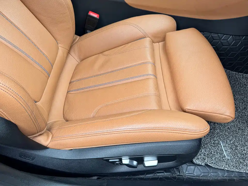 BMW 5 Series (Import) — миниатюра 8
