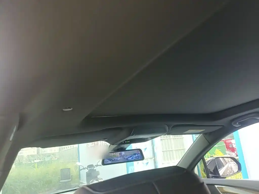 Cadillac XT5 — миниатюра 18