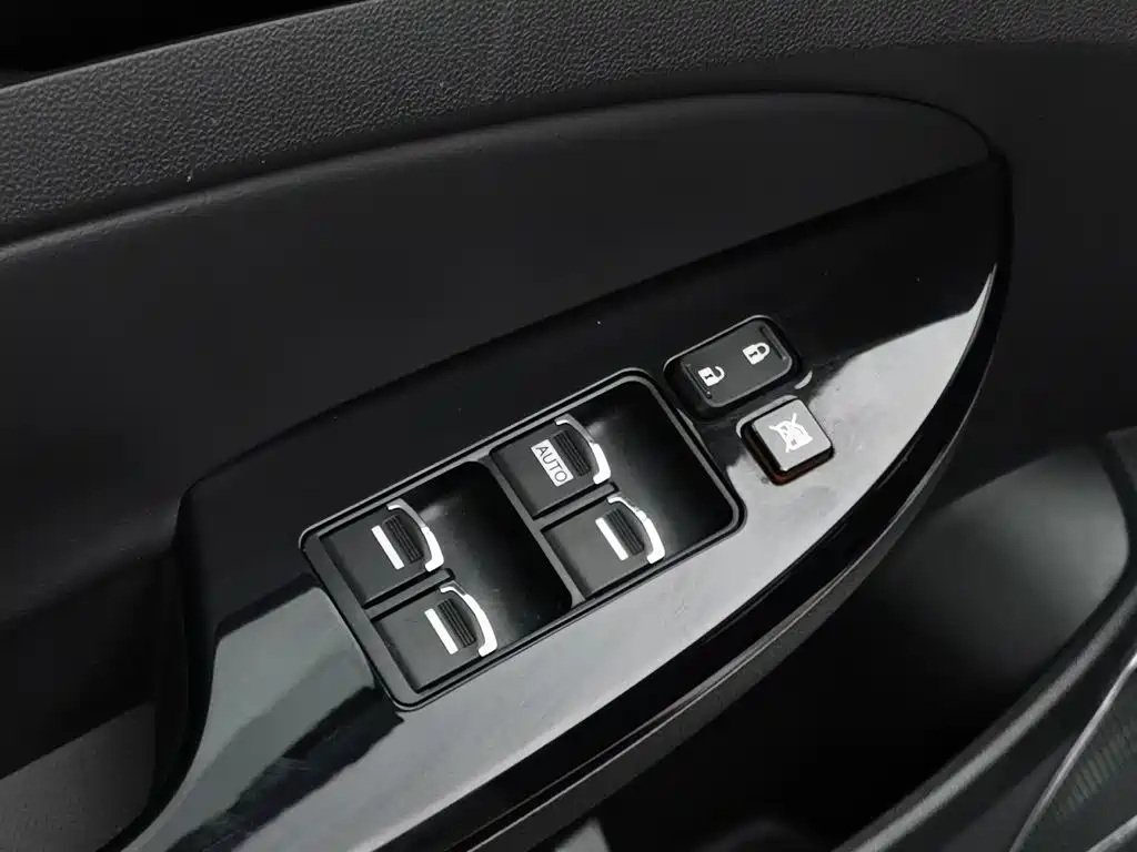 BYD Surui — миниатюра 9