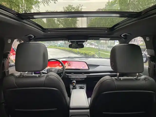 Cadillac XT4 — миниатюра 9