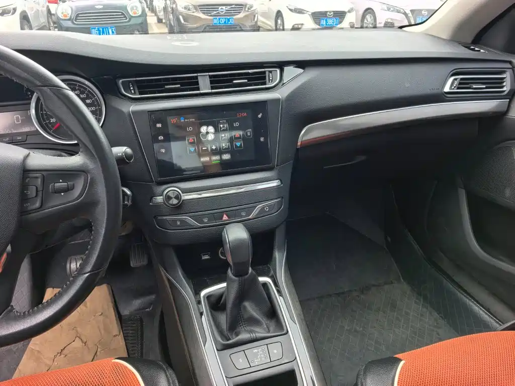 Peugeot 408 — миниатюра 12
