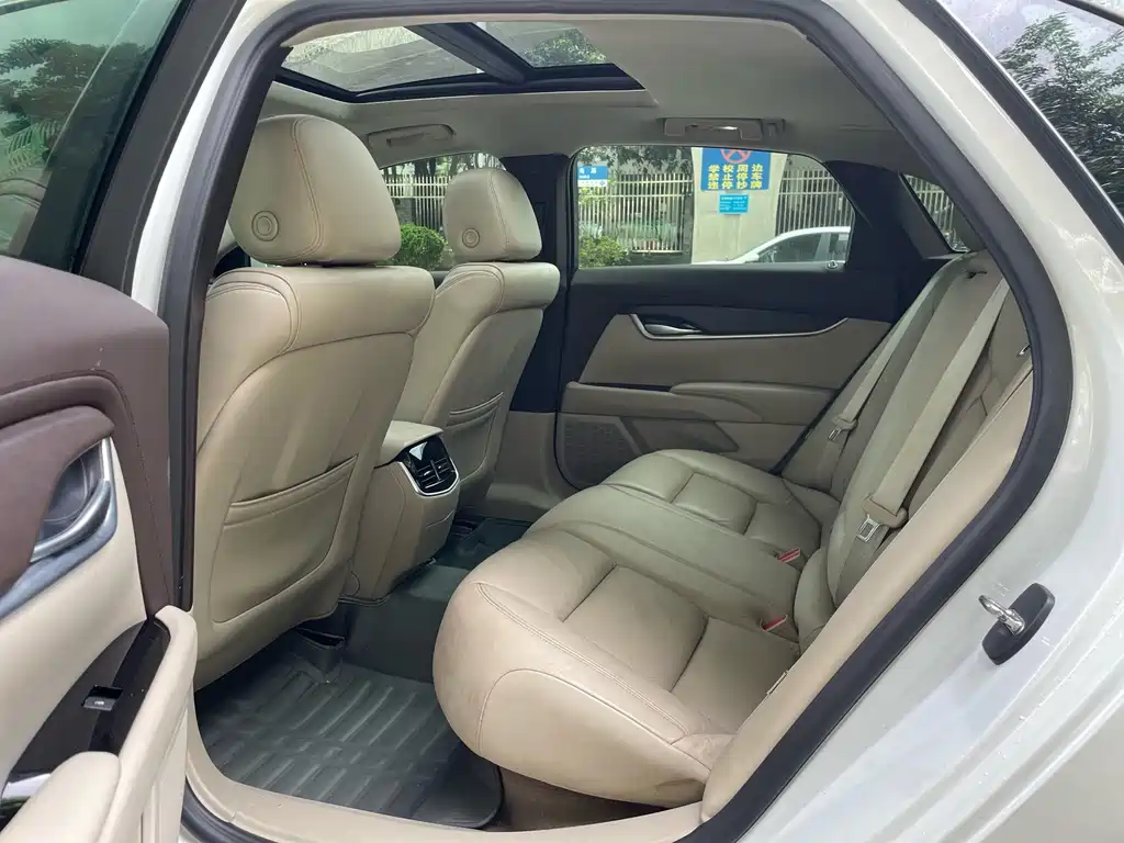 Cadillac XTS — миниатюра 9