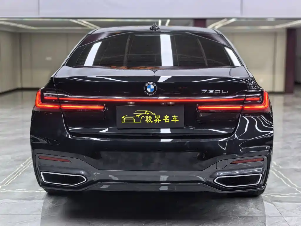 BMW 7 Series — миниатюра 5