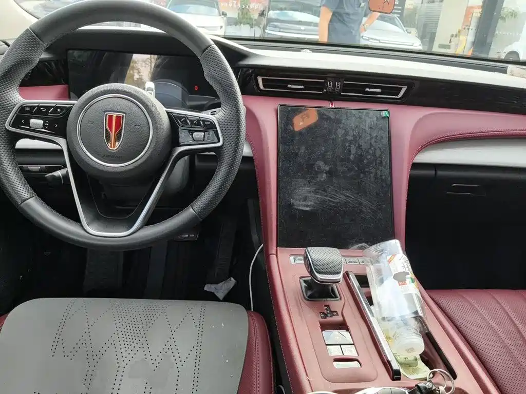 Hongqi Hongqi H5 — миниатюра 5