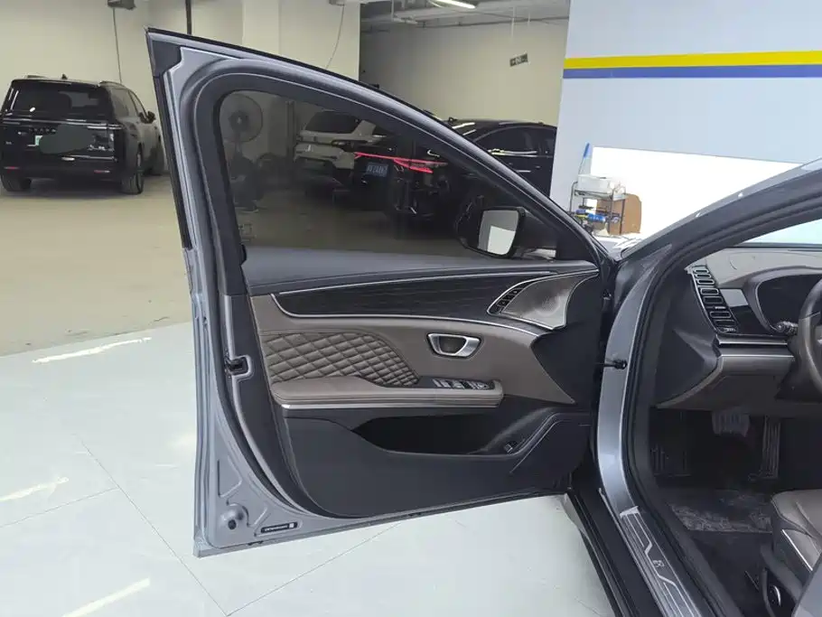 BYD Han — миниатюра 7