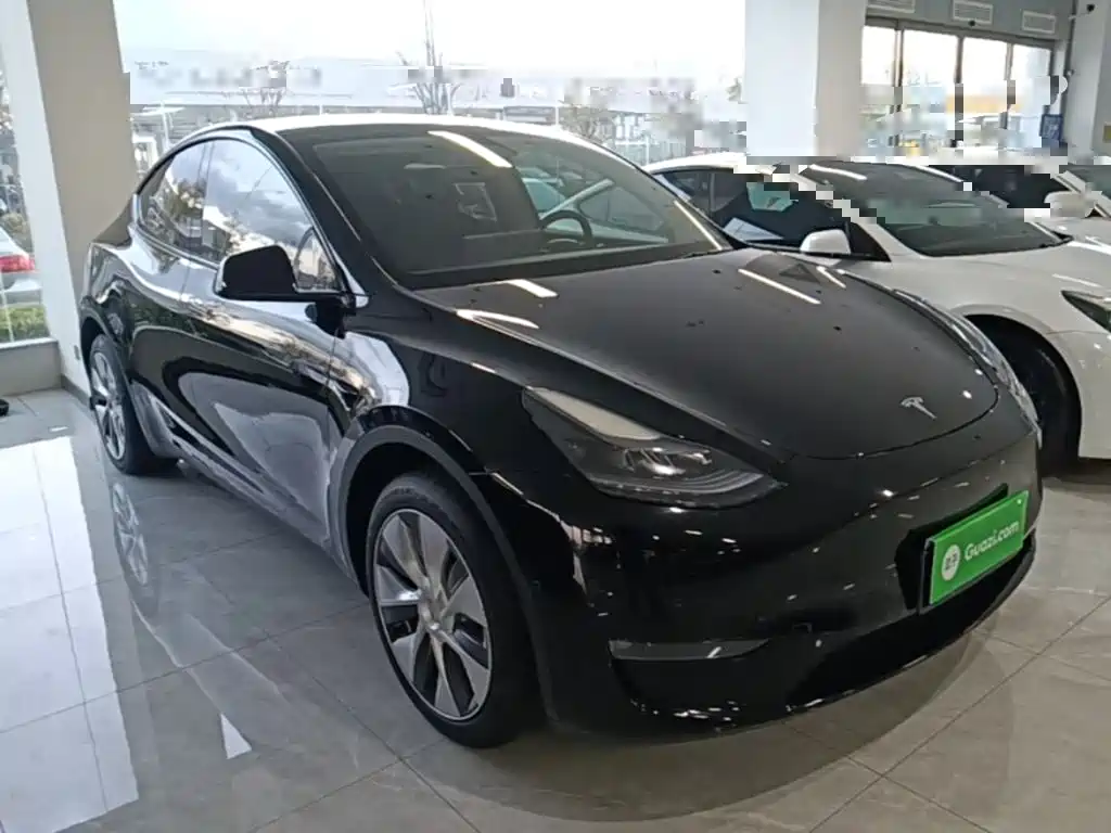 Tesla Model Y 2022 — фото 3
