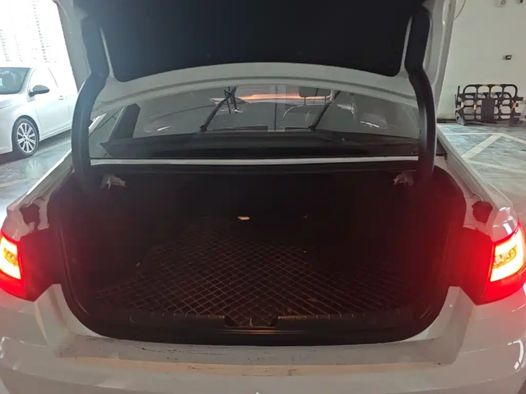 Geely Emgrand GL — миниатюра 15
