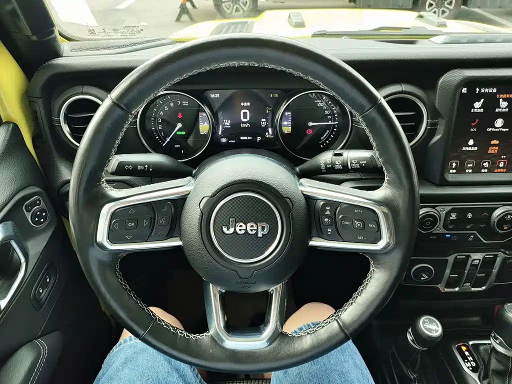Jeep Wrangler PHEV — миниатюра 12