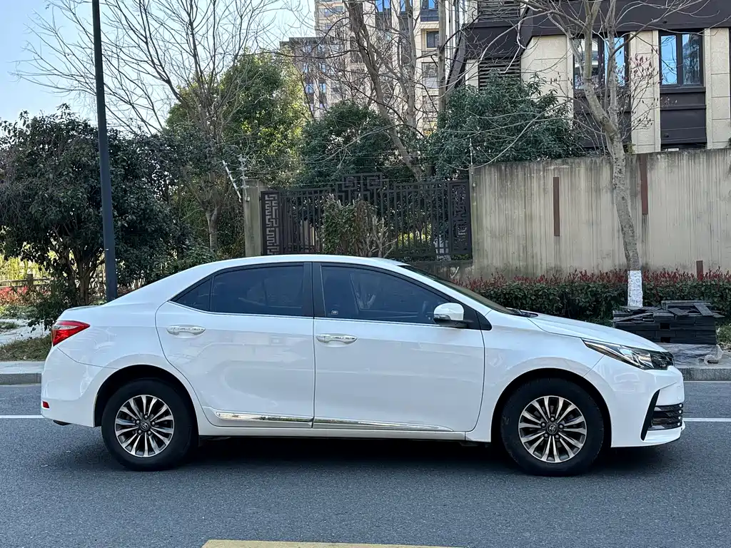 Toyota Corolla 2018 1.2T S-CVT GL-i