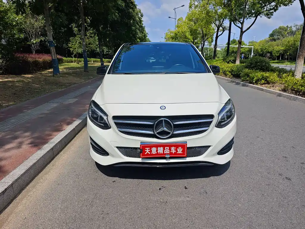Mercedes-Benz B-Class — миниатюра 2