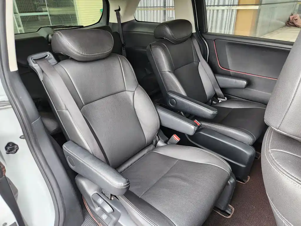 Honda Elysion 2016 2.4L