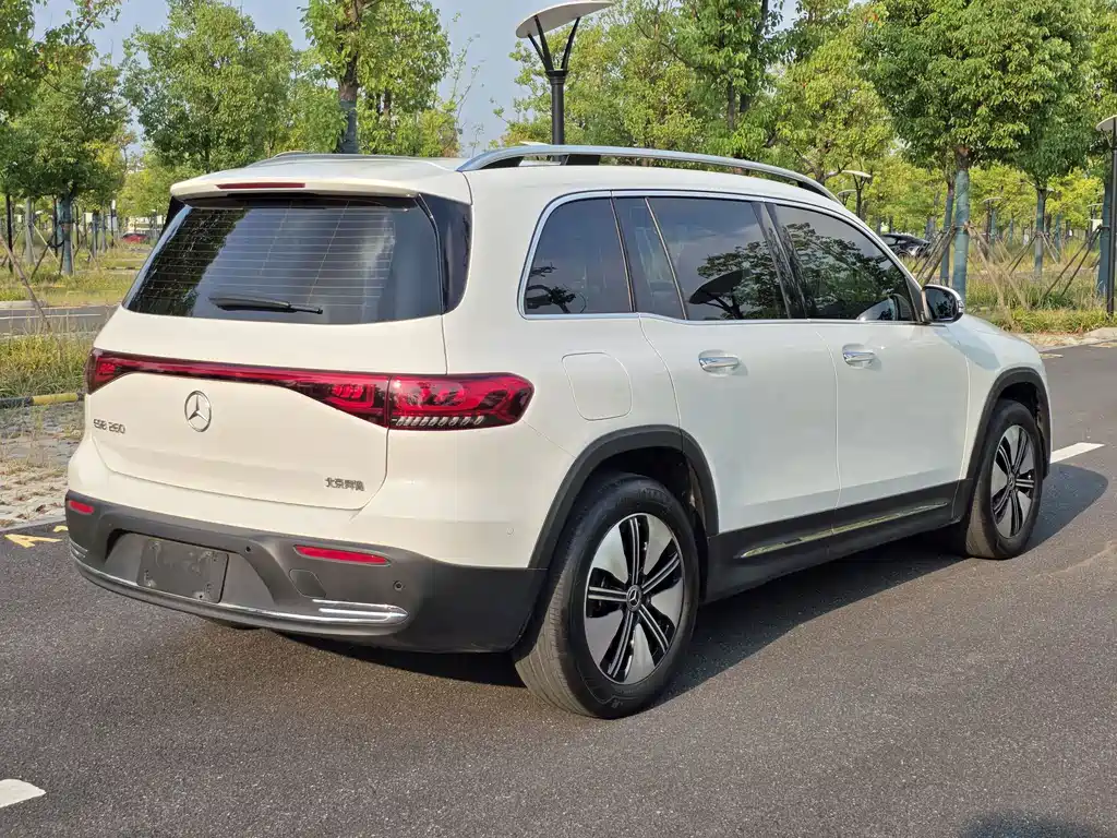 Mercedes-Benz EQB — миниатюра 4