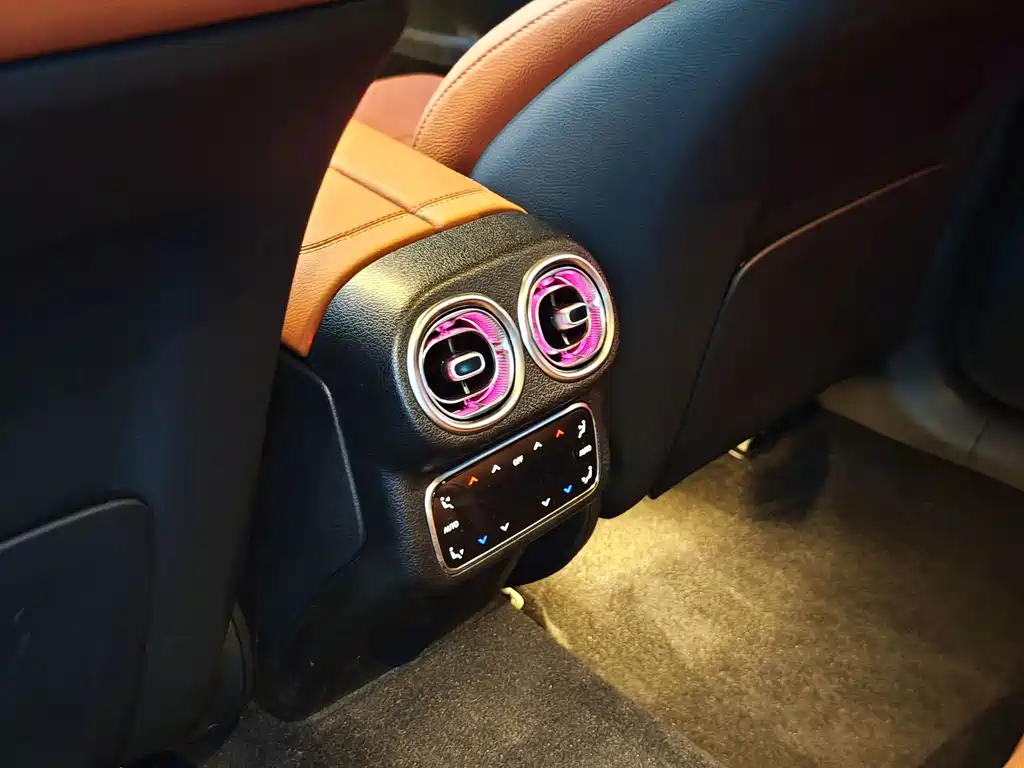 Mercedes-Benz GLC — миниатюра 11