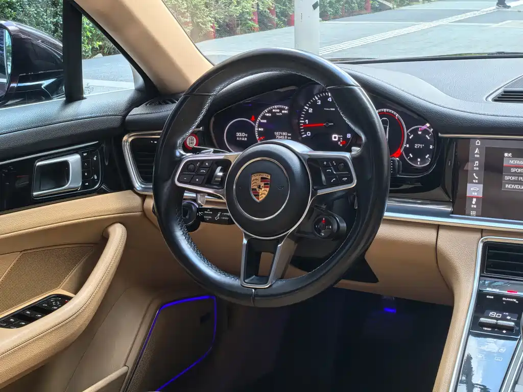 Porsche Panamera 2018 Panamera 3.0T