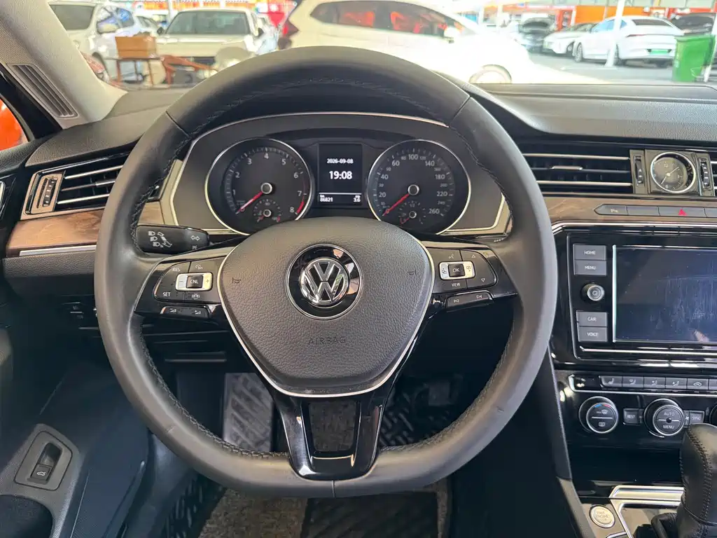 Volkswagen Magotan — миниатюра 10