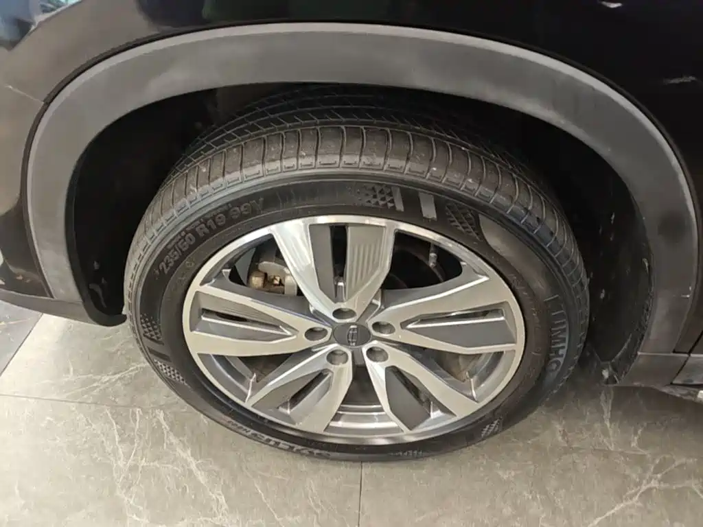 Geely Haoyue — миниатюра 23