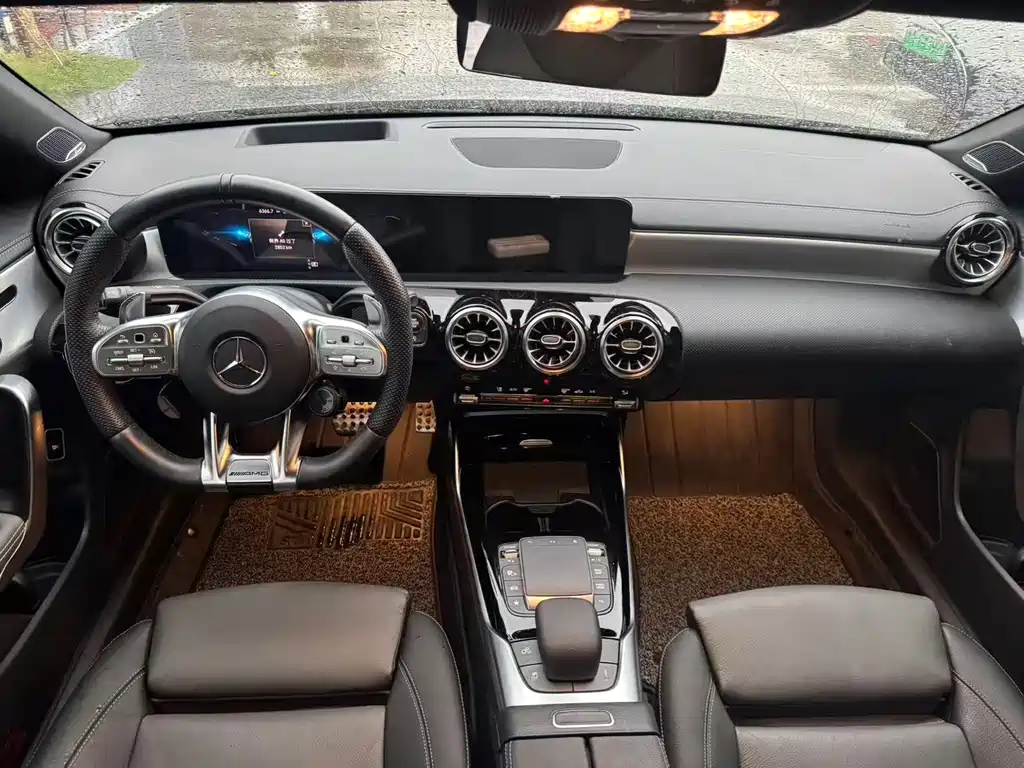 Mercedes-Benz CLA AMG — миниатюра 9