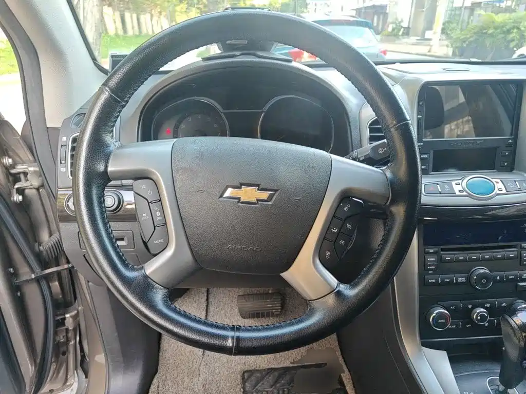 Chevrolet Captiva — миниатюра 11