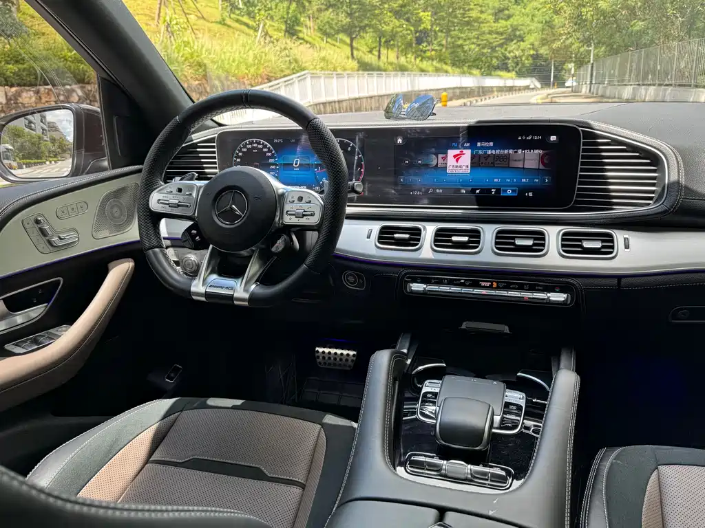 MERCEDES-BENZ GLE AMG