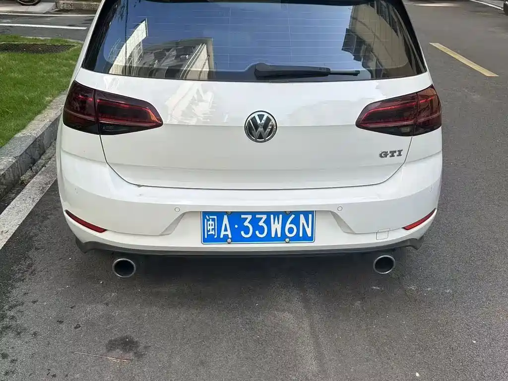 Volkswagen Golf GTI — миниатюра 2