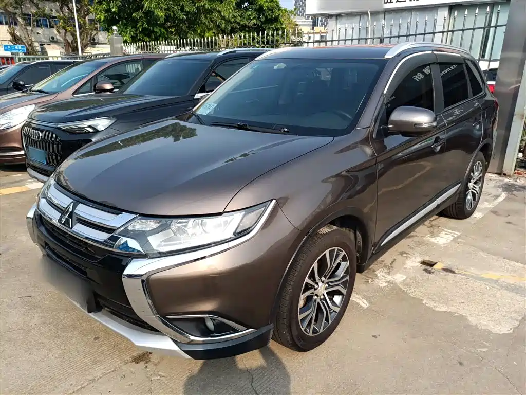 Mitsubishi Outlander 2018