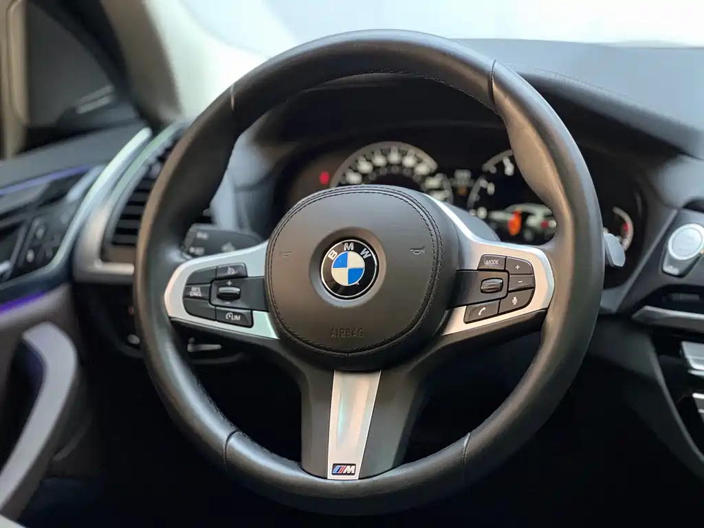 BMW X3 — миниатюра 7