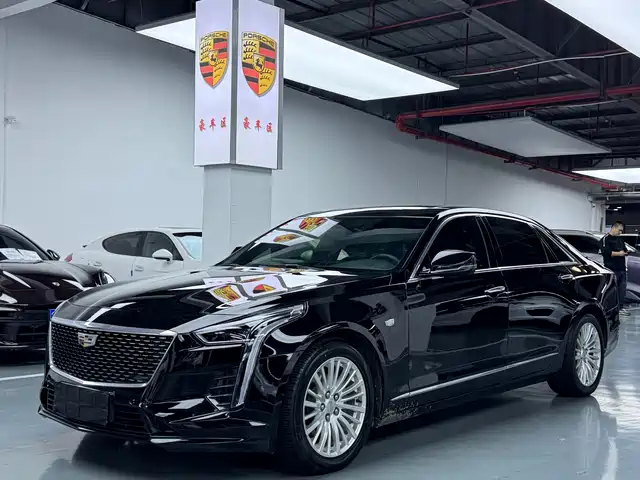 CADILLAC CT6