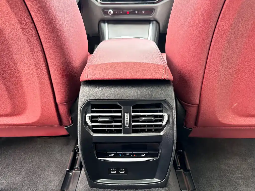 BMW i3 — миниатюра 12