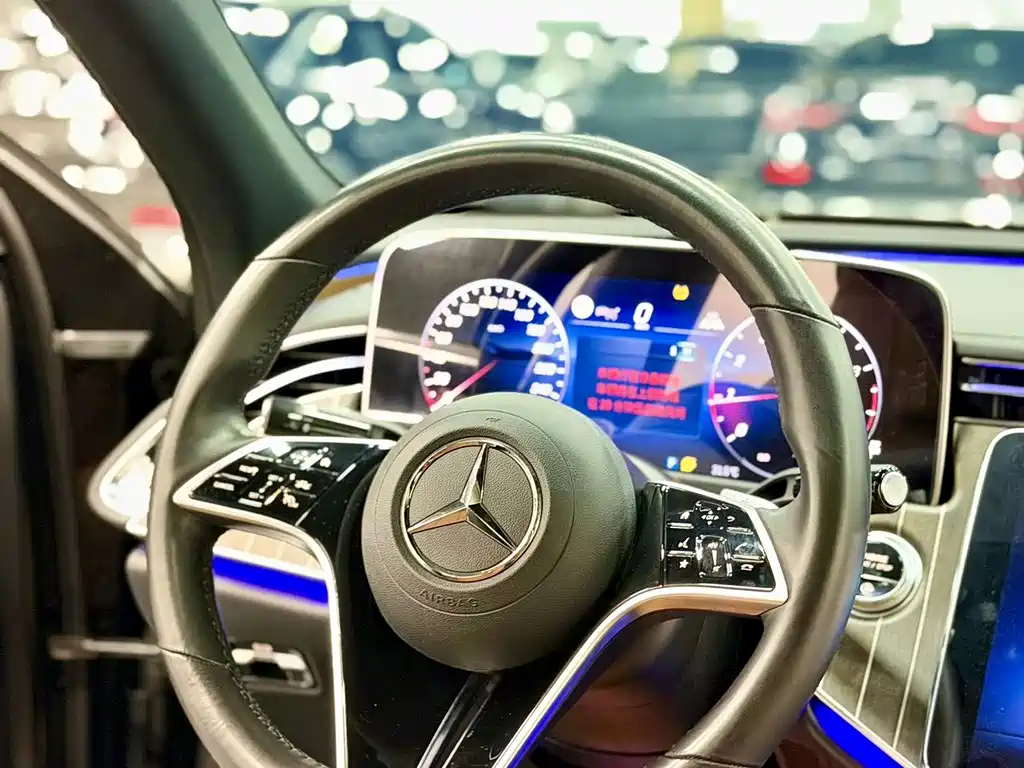Mercedes-Benz E-Class 2024 — фото 6