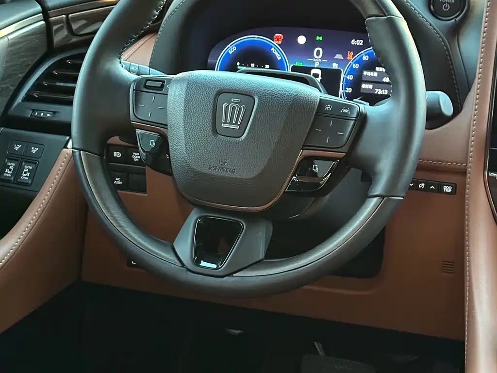 Toyota Vellfire — миниатюра 3