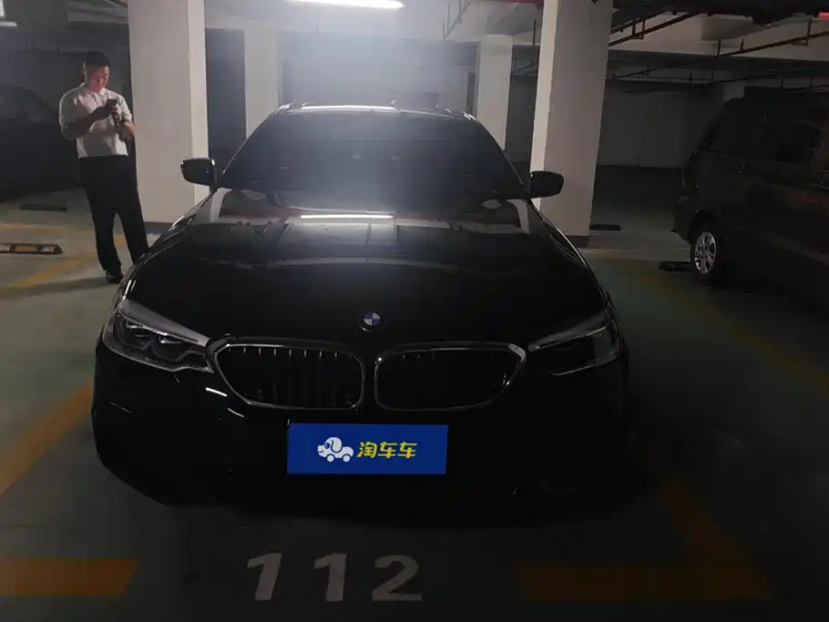 BMW 5 Series — миниатюра 2