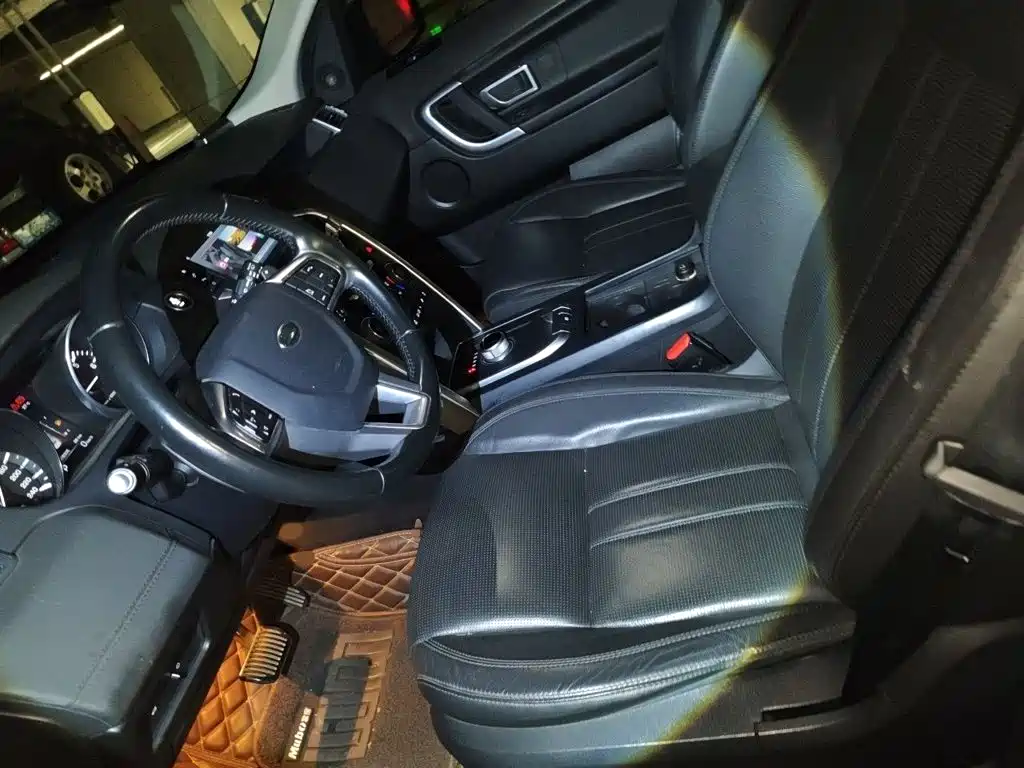 Land Rover Discovery Sport 2016 2.0T SE