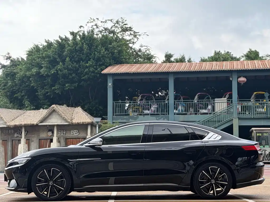 BYD Han — миниатюра 3
