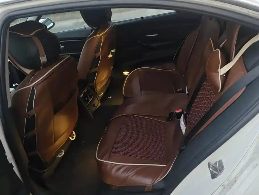 BMW 3 Series — миниатюра 11