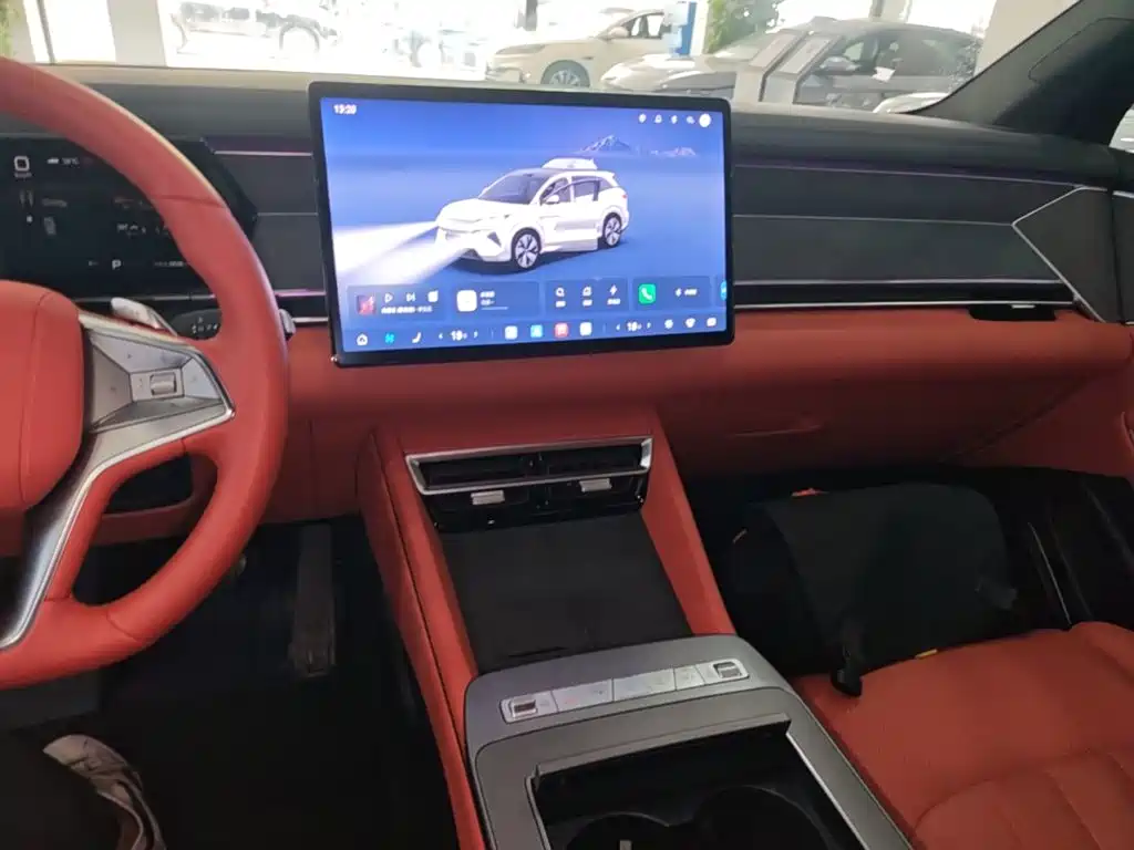 BYD Дон Л. — миниатюра 13