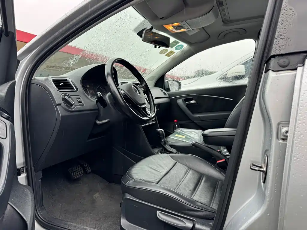 Volkswagen Polo — миниатюра 3