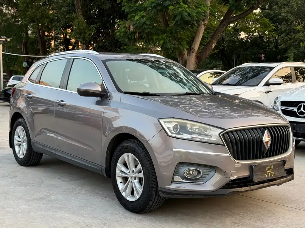 Borgward BX7 — миниатюра 3