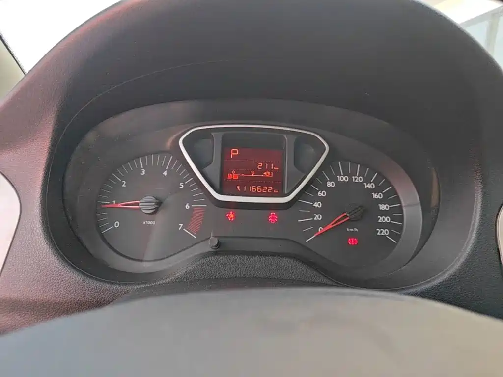 Citroen Elysee — миниатюра 12