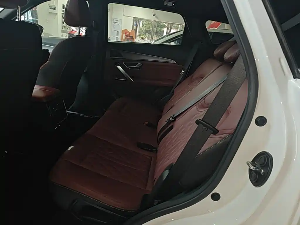Jetour X70 PLUS 2024 — фото 16