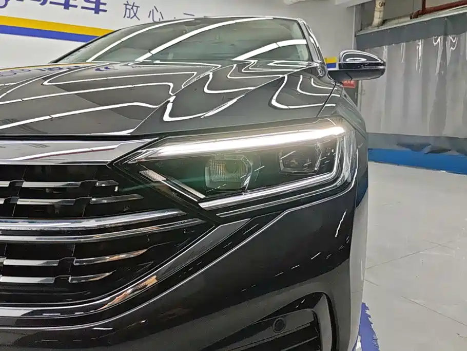 Volkswagen Sagitar — миниатюра 5