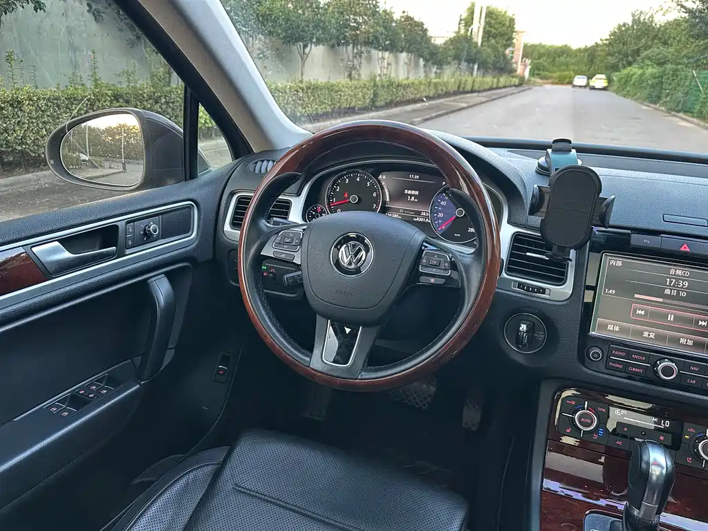 Volkswagen Touareg — миниатюра 27