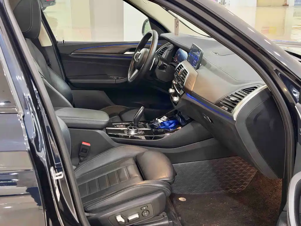 BMW X3 — миниатюра 7
