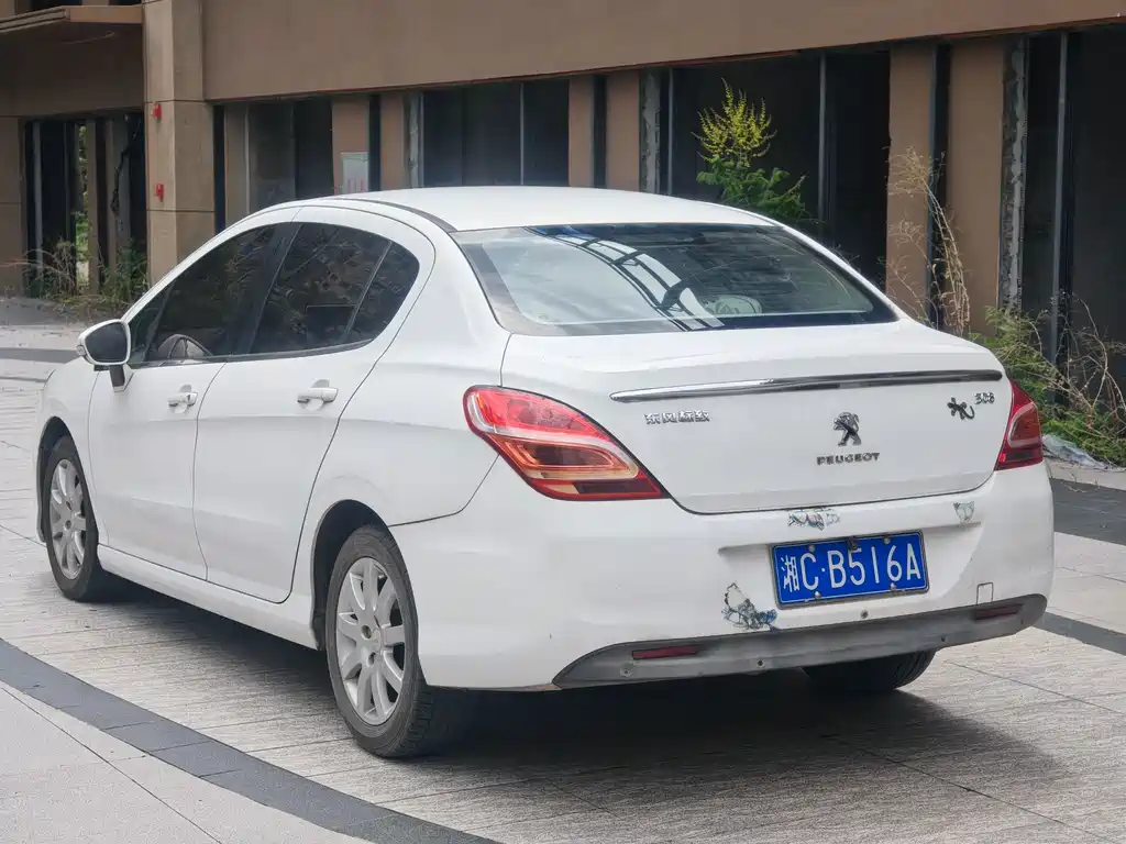 Peugeot 308 — миниатюра 7